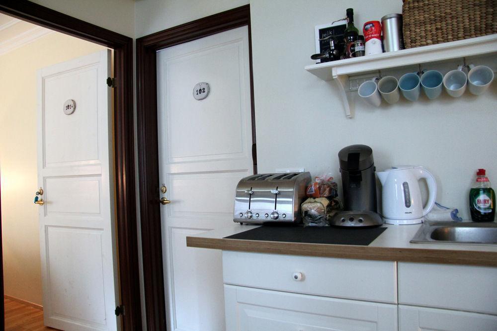 Grettir Guesthouse Рейкьявик Экстерьер фото