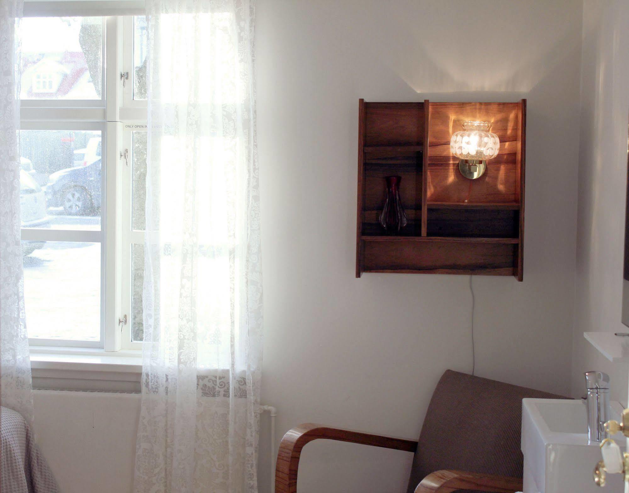 Grettir Guesthouse Рейкьявик Экстерьер фото